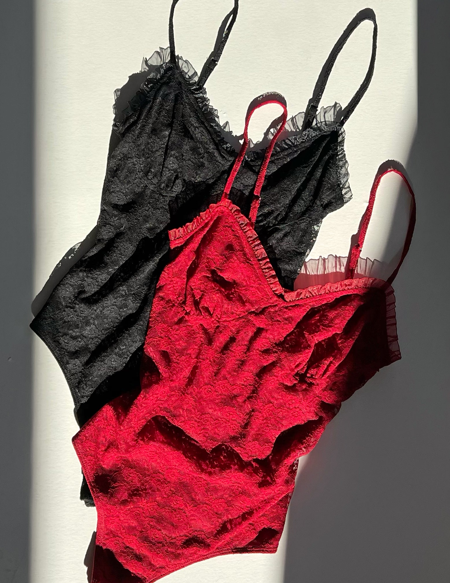 Isla Lace Wireless Bodysuits