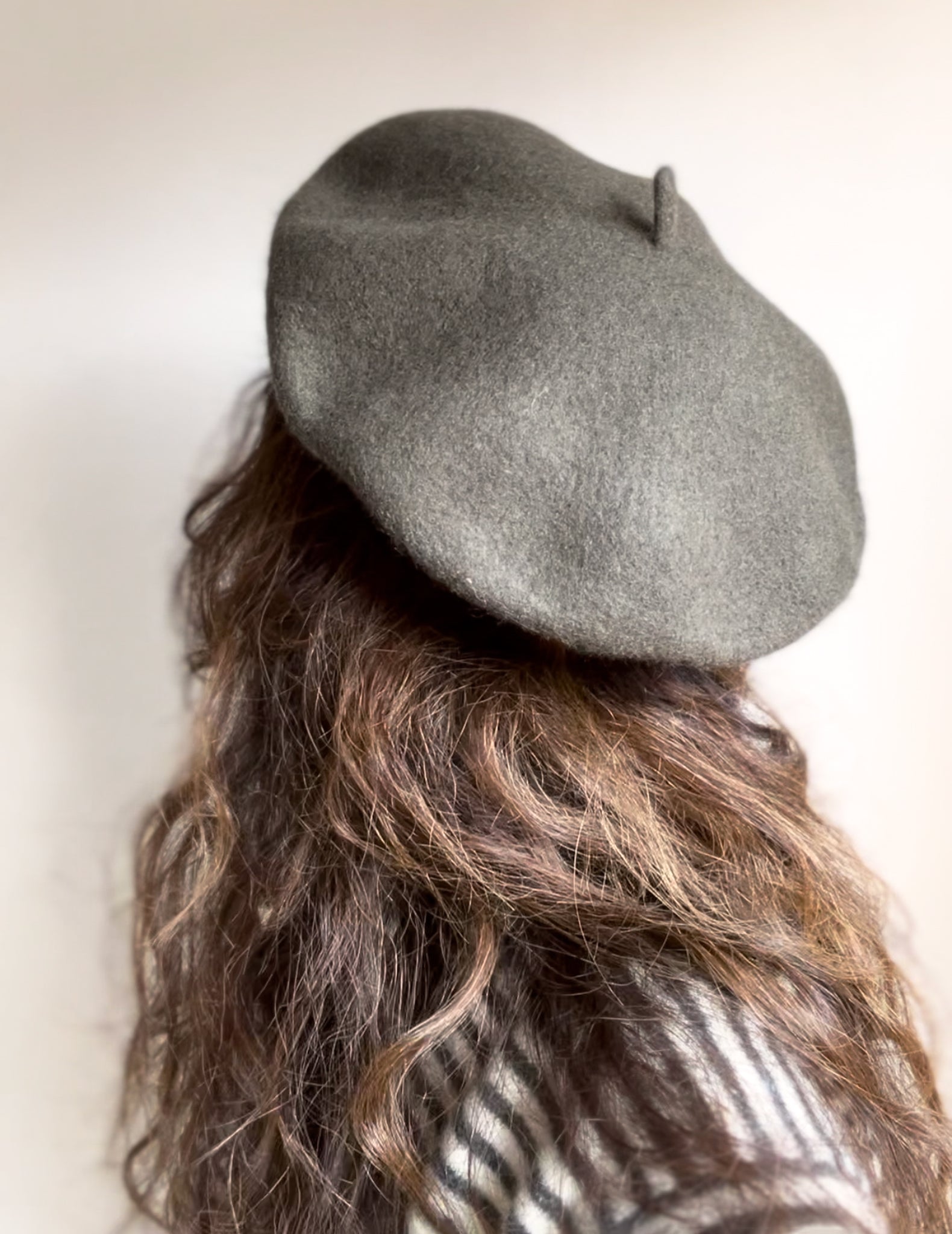 Felt 2025 beret hat