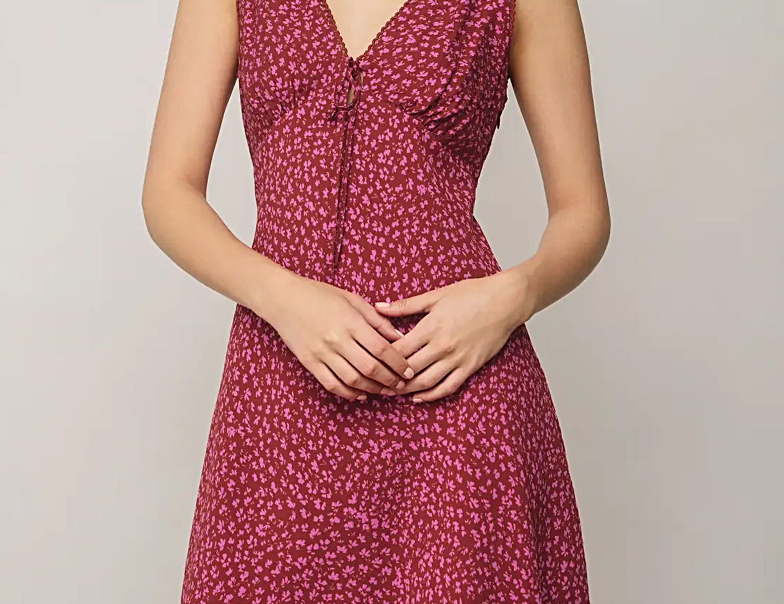 Lottie Plunging Wildflower Mini Dress – Cuffs