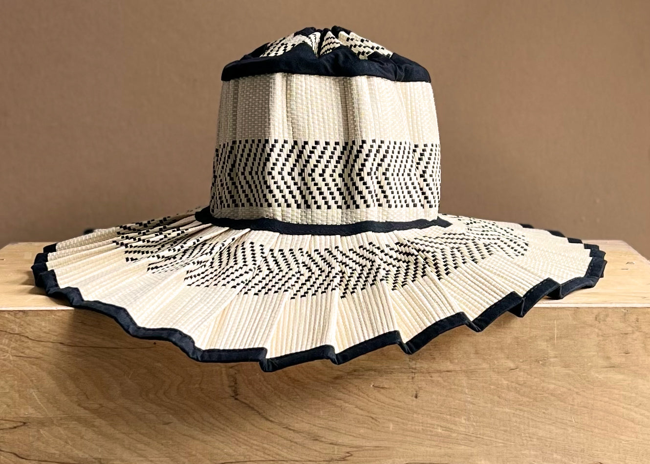 Maisie Foldable Pleated Straw Sunhat