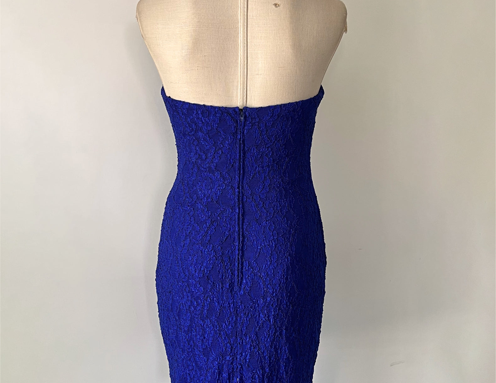 Flore Electric Blue Textured Bodycon Dress - Blue - 36–38” / 28–32” / 36–40” / 38” }