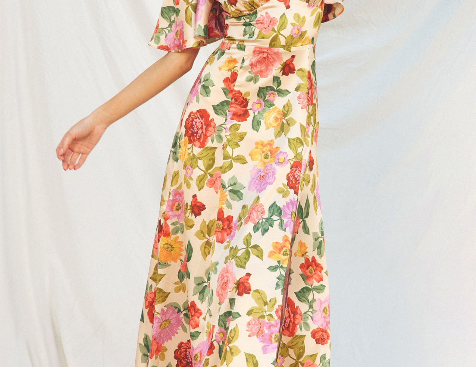flutter sleeve maxi dress Taylor Flutter Sleeve Satin Floral Maxi Dress - Floral - Small