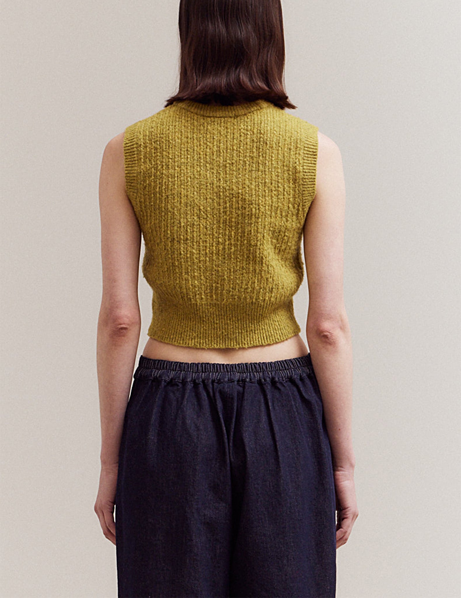 Yvette Sleeveless Knit Button Top – Cuffs.